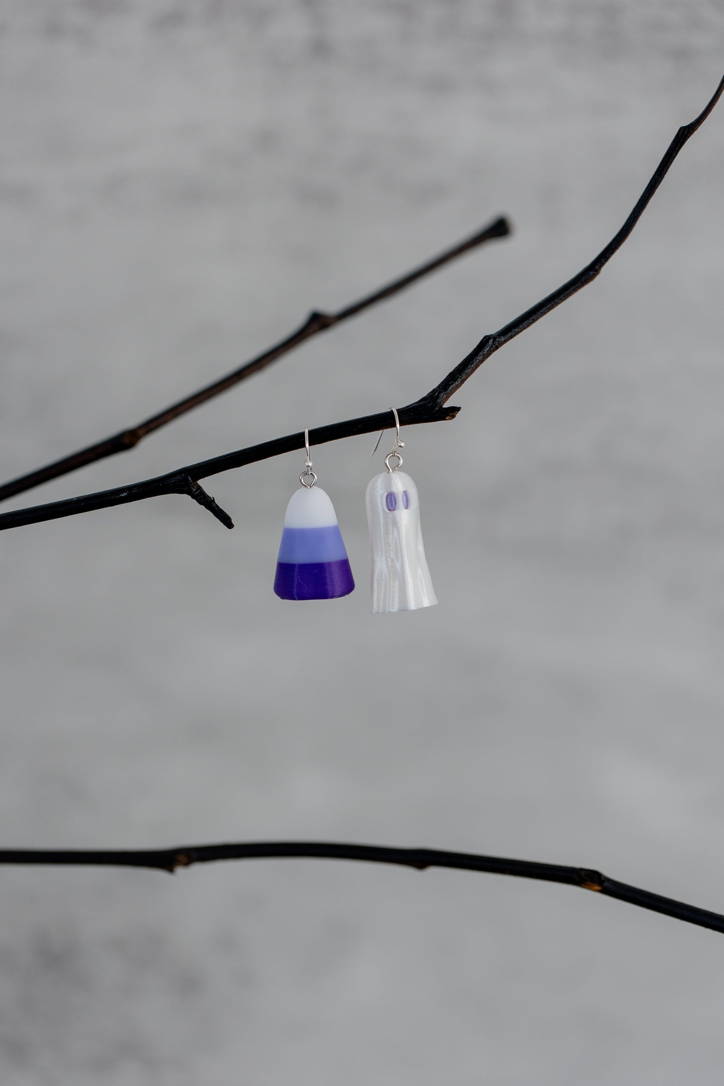 Sweet Ghost Earrings - Pearlized