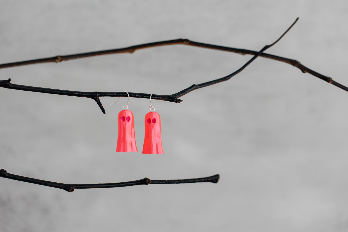 Fashionista Banshee Ghost Halloween Earrings