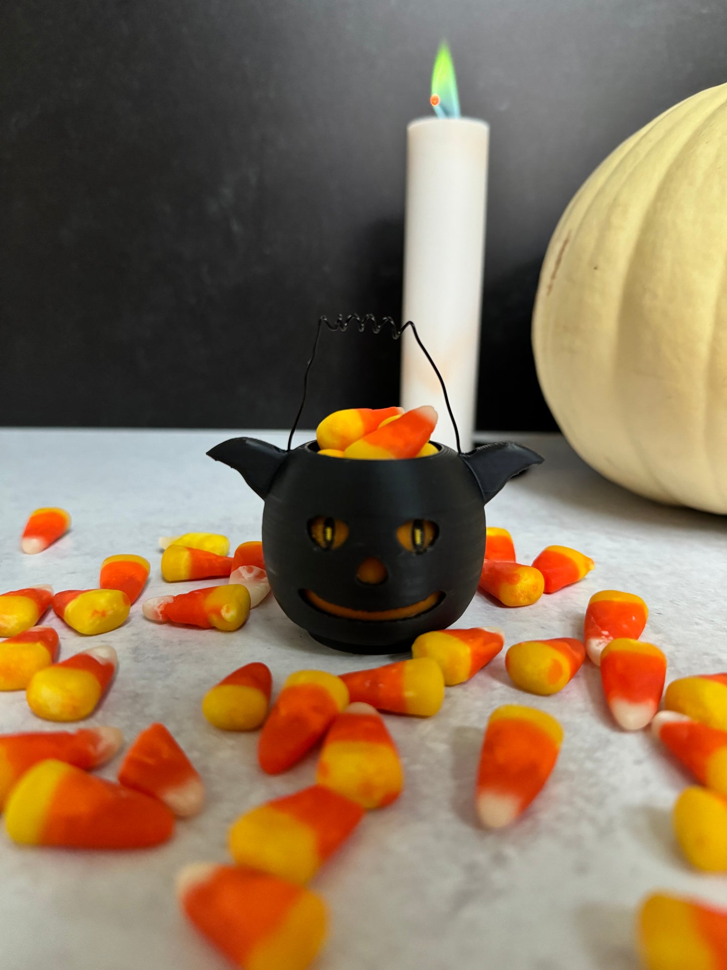 Scaredy-Cat mini trick-or-treat pail