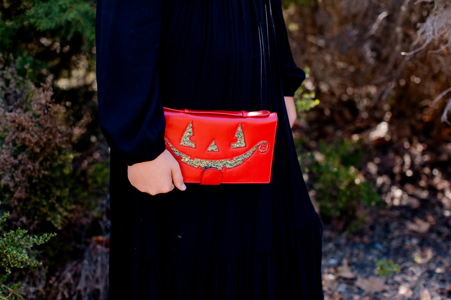 Seasons Screamings Clutch / Wallet