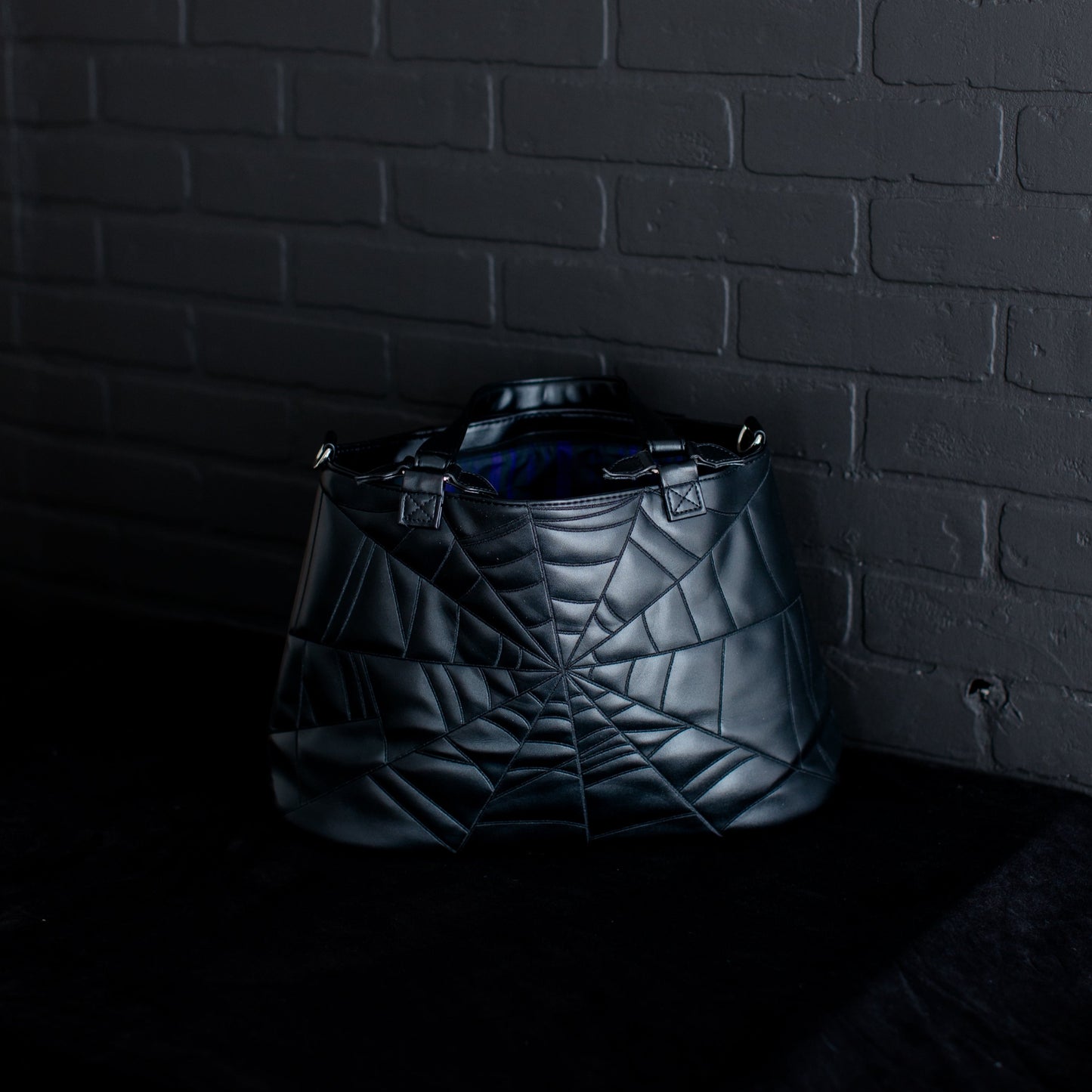 Dark & Twisty Handbag