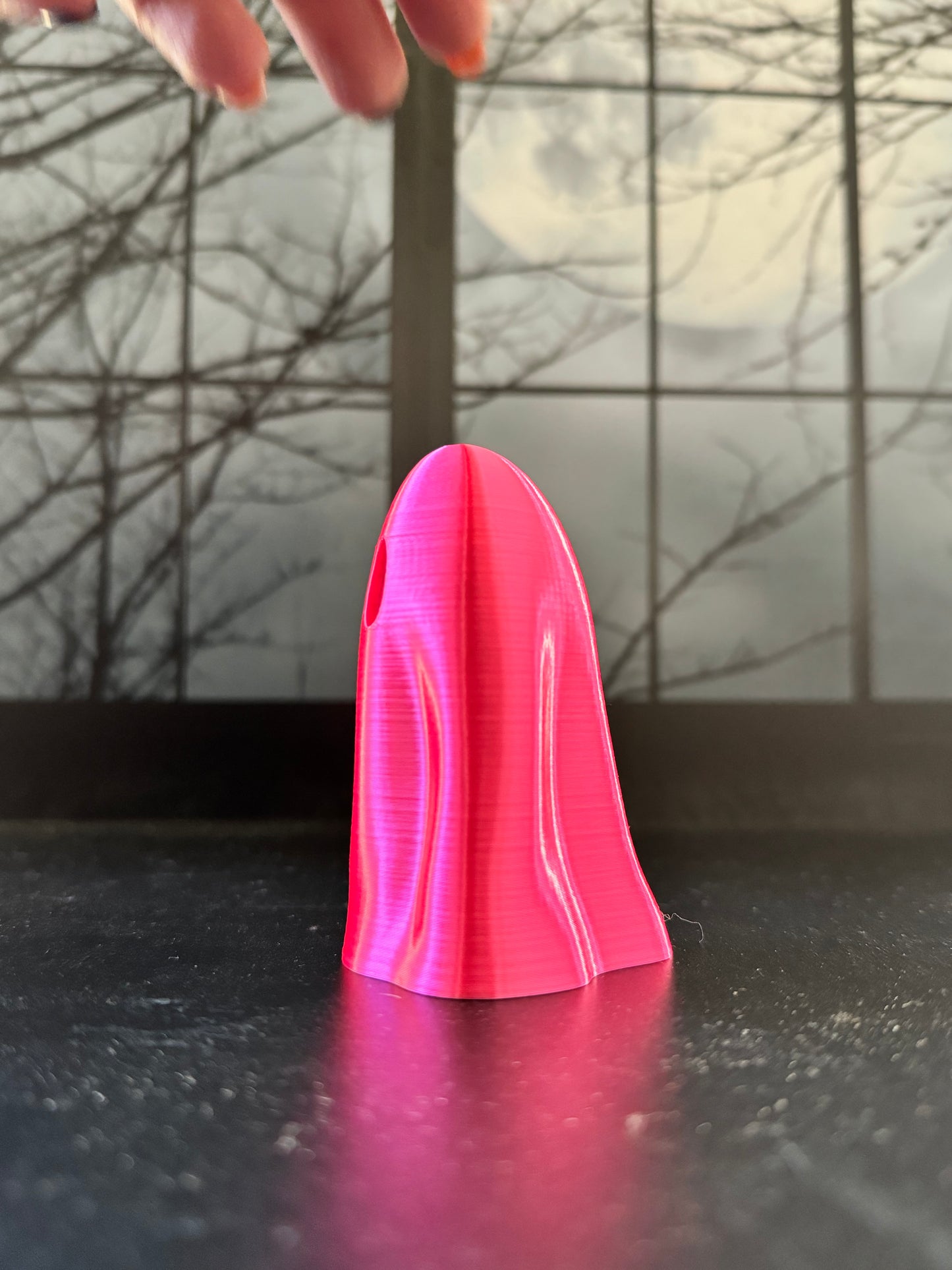 Fashionista Banshee, the perfect pink Soulmate - Ghost Figurine - Short