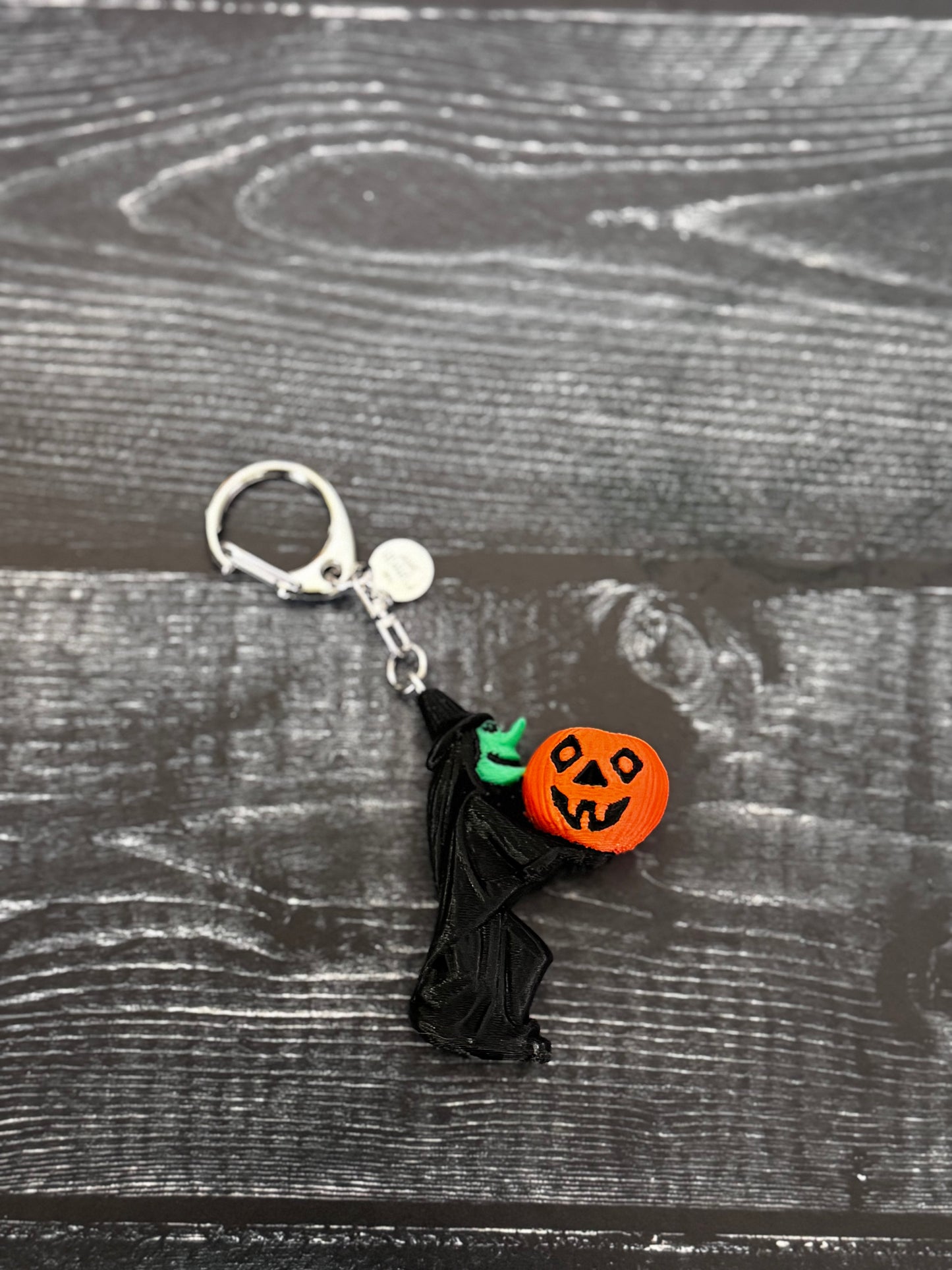 Vintage Inspired Witch and Jack-o-lantern Blow Mold Keychain – Retro Halloween