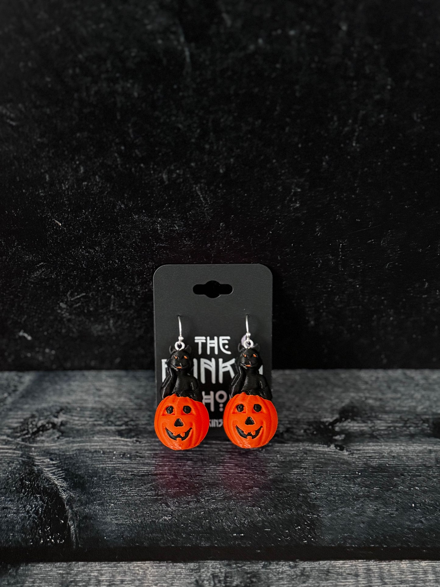 Vintage-Inspired Black Cat on Jack-O’-Lantern Earrings – Retro Halloween