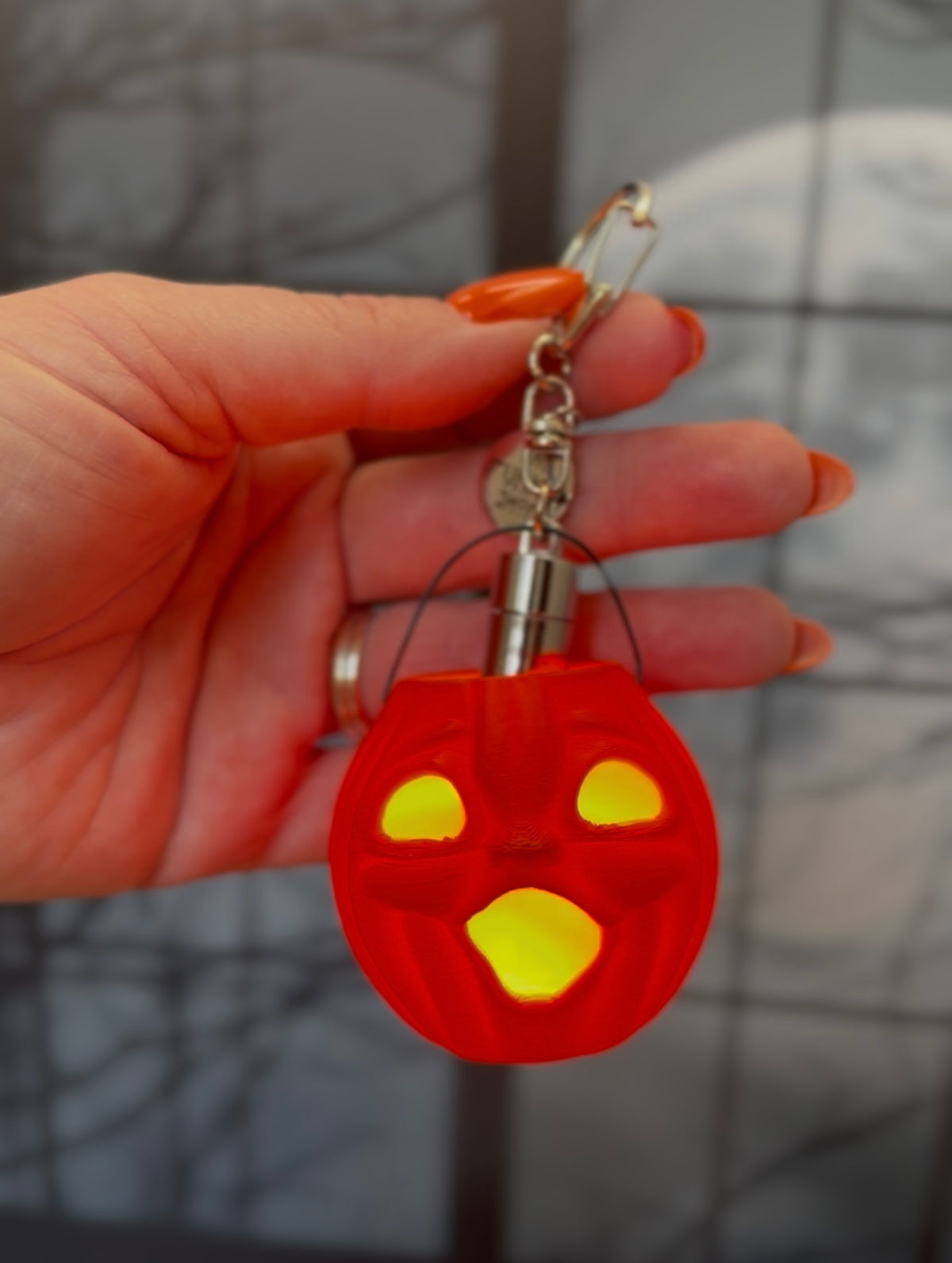 Light Up Vintage-Inspired Choir Boy Jack-O'-Lantern Pumpkin Pail Keychain 🎃