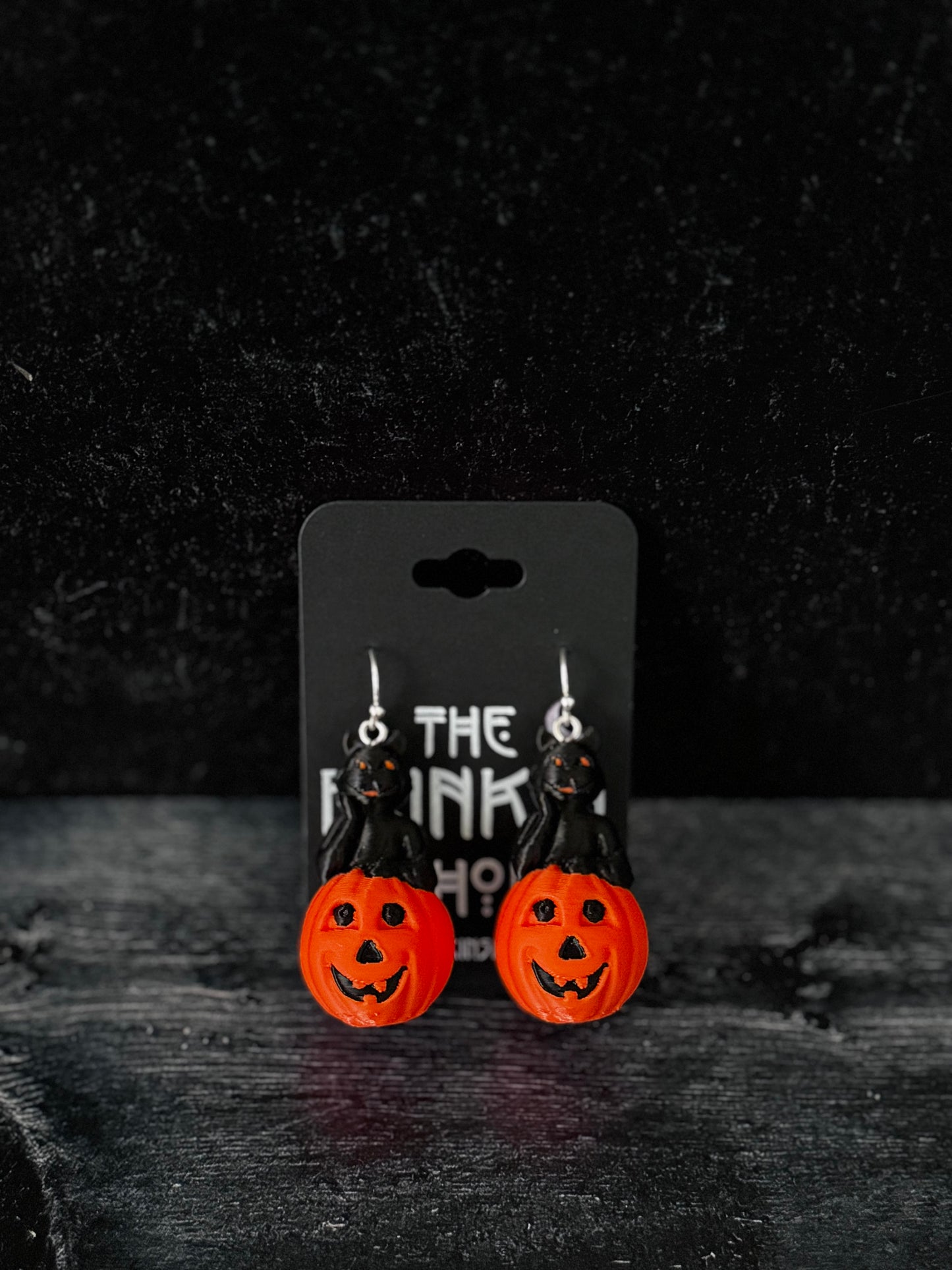 Vintage-Inspired Black Cat on Jack-O’-Lantern Earrings – Retro Halloween