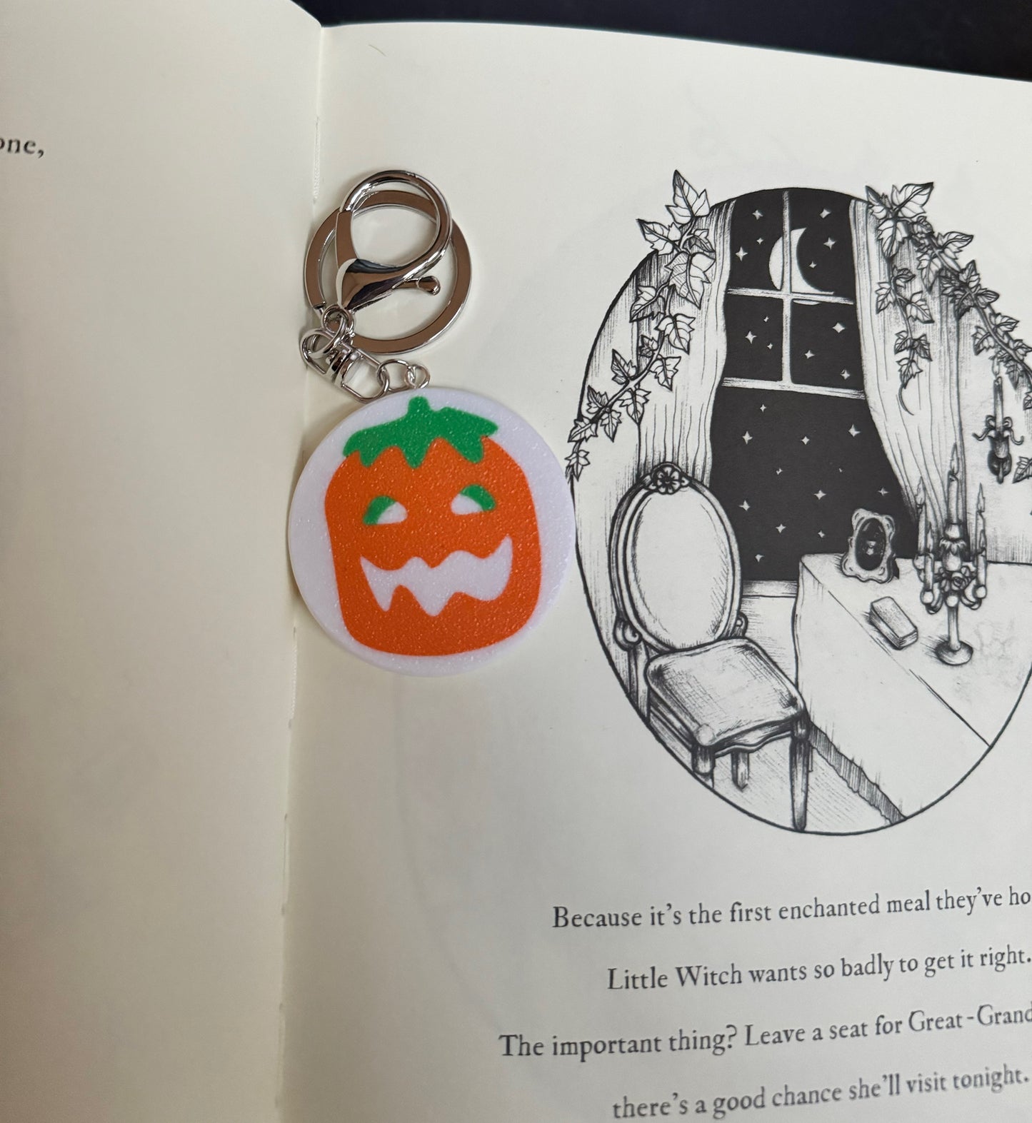 Cozy Cookie Keychain - Pumpkin