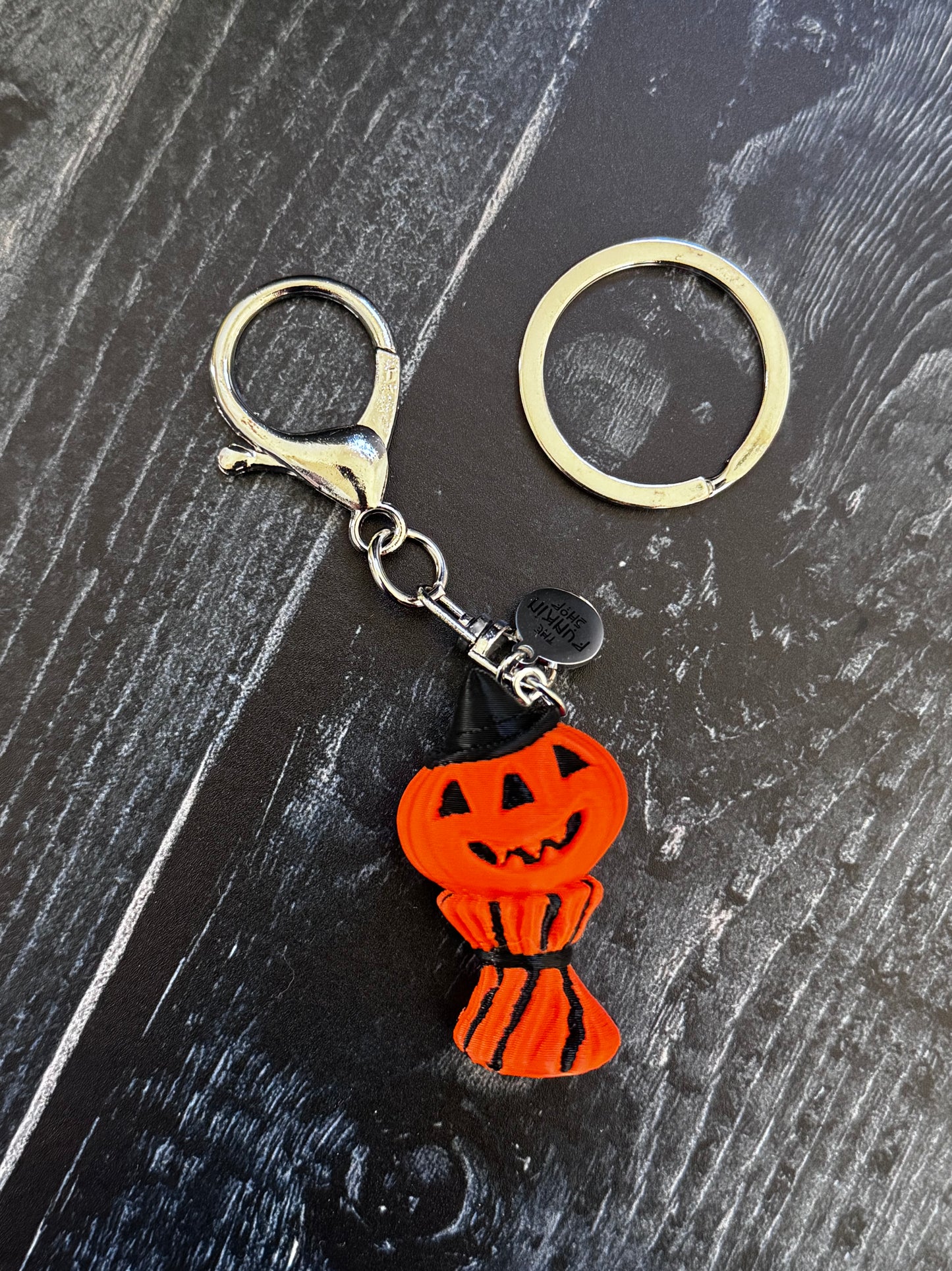 Vintage Inspired Blow Mold Pumpkin Earrings – Retro Halloween Jack-O’-Lantern Keychain