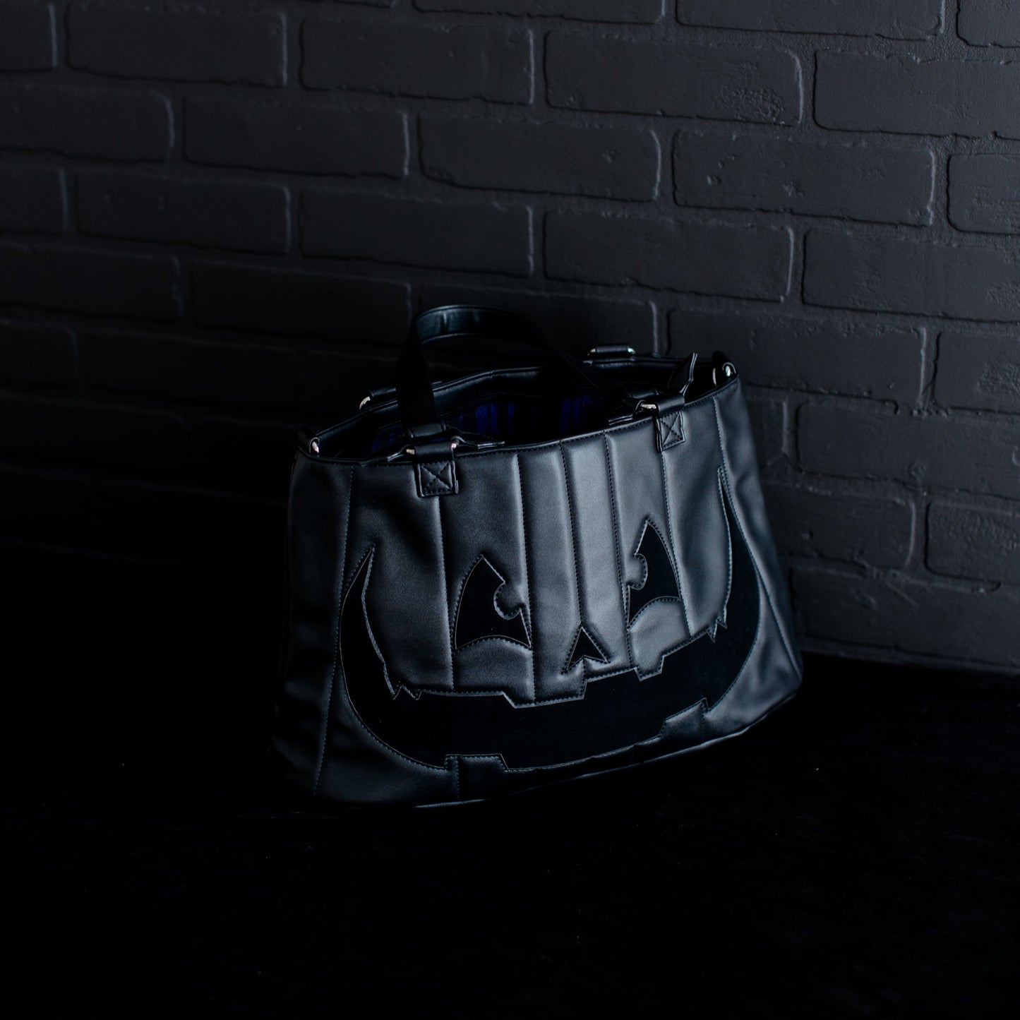 Dark & Twisty Handbag