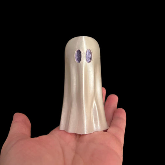 Paranormal Pearl, the perfect Soulmate - Ghost Figurine